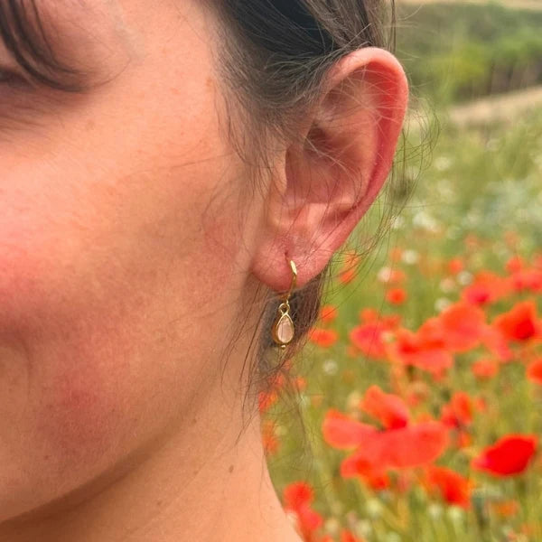 Joyería con propósito de plata de ley 925 y minerales naturales de Lunara Joyas.
