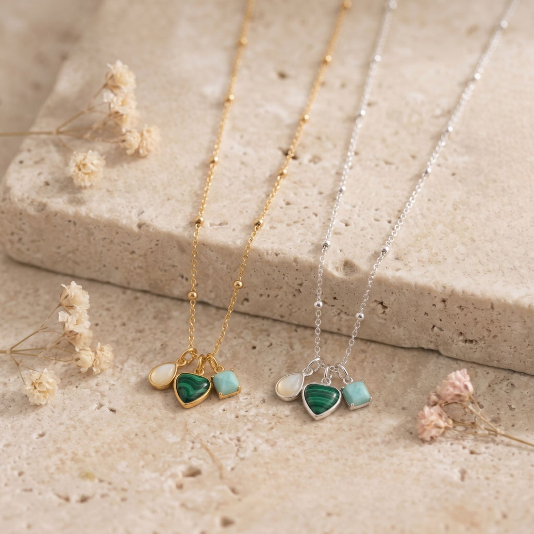 Collar Agatha en acabado dorado y plateado con piedra luna, malaquita y amazonita: joyas de plata para Black Friday