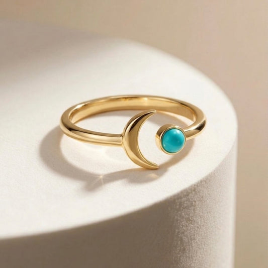 Anillo Aylin de plata de ley 925 dorada, con una luna y una turquesa natural